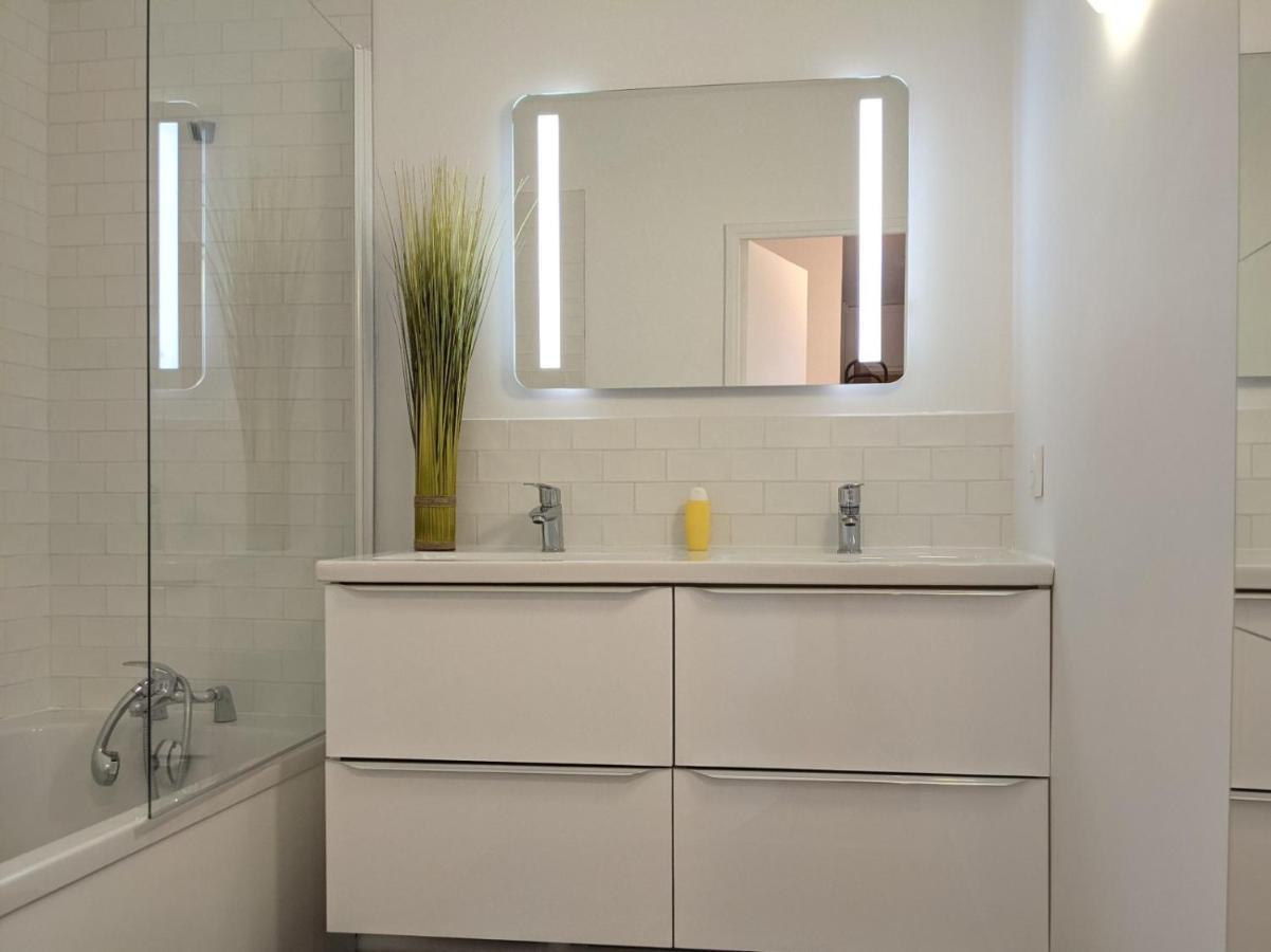 Cosy Iris 3Ch - Stationnement Gratuit - Lumineux Apartment Pau Bagian luar foto